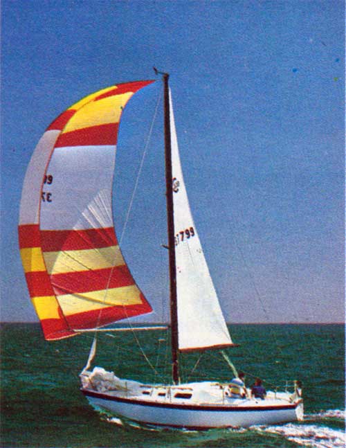The CAL 3-30 Yacht El Tigre II - Racing Champion.