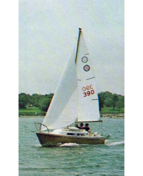 Cruising in the New  O'Day 22 Sailboat.
