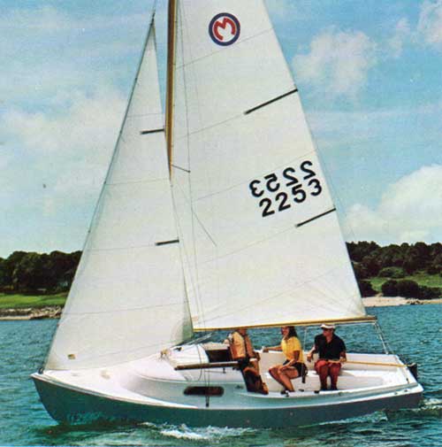 GGA Image ID # 23f43b3893 Sailing with Friends on the O'Day Mariner 2-2.