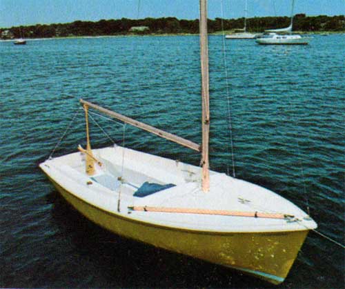 GGA Image ID # 23f8b8b4cf Hull of the O'Day Javelin Sailboat.