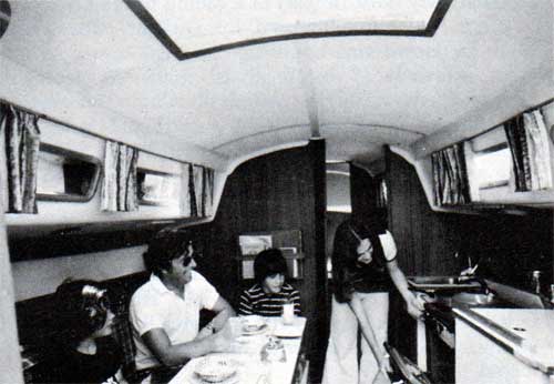 View of the Main Cabin of O'Day 27 Yacht.