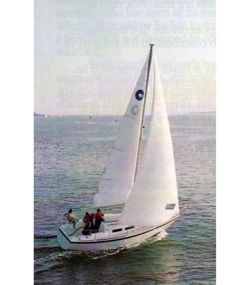 A Family Cruises on an O'Day 27.