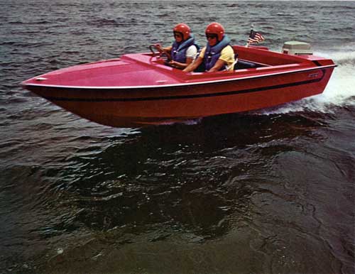 GGA Image ID # 315phduqvb Two People Racing in the Starcraft V-15 Modified Fiberglass Runabout.