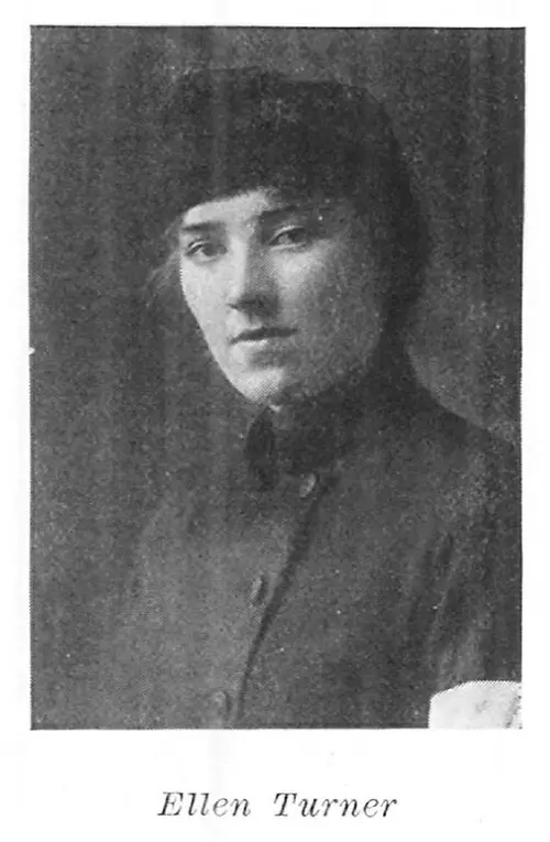 Photo of Ellen Turner in Uniform of the US Army Signal Corps.