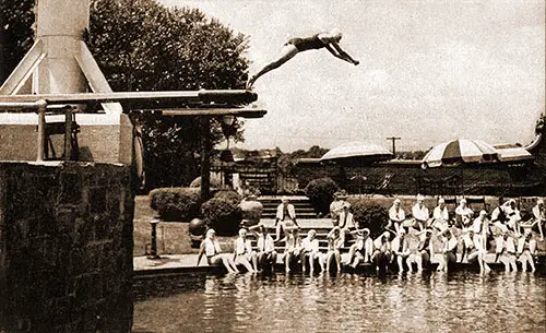 Waves Enjoy Recreational Facilities at a Navy Station. Like to Swim? There Are Plenty of Recreational Facilities at All Navy Stations, and Some Have Swimming Pools Where Waves Enjoy Pleasant Hours off Duty.