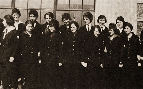 GGA Image ID # 18d34b81a6 Payroll Department of the Bureau of Navigation, December 1918.