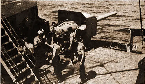 GGA Image ID # 18a5e4ebb9 Naval Transport Gun Crew.