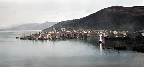 View of Hammerfest Harbor. (HAPAG Nordland-Fahrten, 1908)