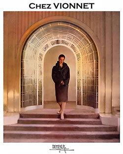 Chez Vionnet. Photo par Baron de Meyer. Modele Depose.