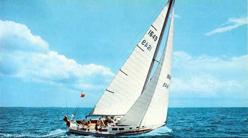 The CAL 40 Ocean Racer and Cruiser by Jensen Marine