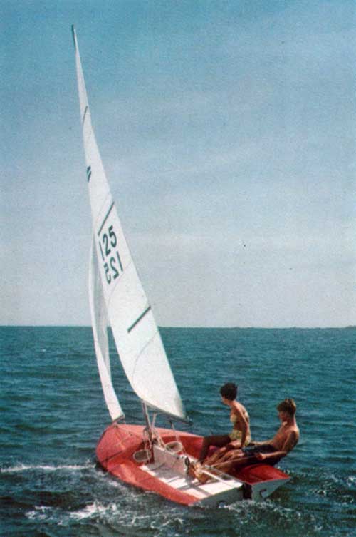 The O'Day Flying Saucer Sailboat in action