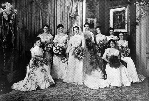 Bride and Bridesmaids – Pretty House Wedding in Chicago Society 1901