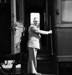 Saying Goodbye - Ludvig Leaves on the Train (circa 1952)