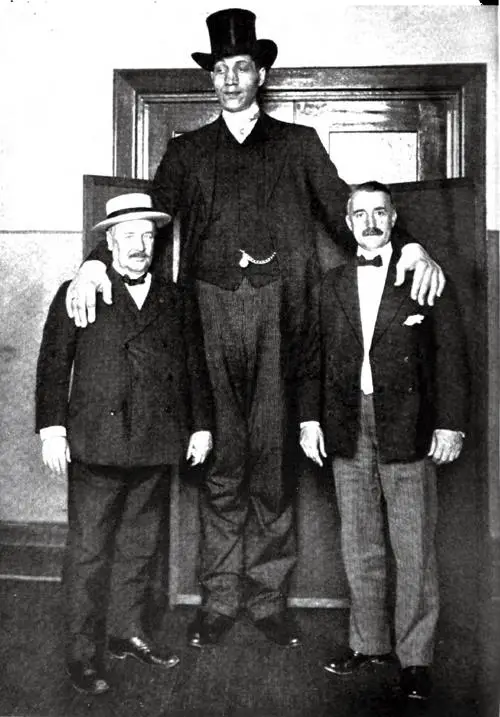 Russian Giant - Seven Foot Nine Inches Tall