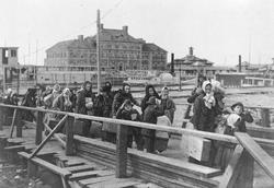 A Day In The New Ellis Island: A British Perspective 1895