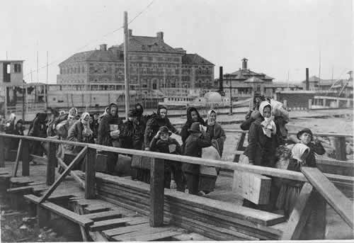 

A Day In The New Ellis Island: A British Perspective 1895