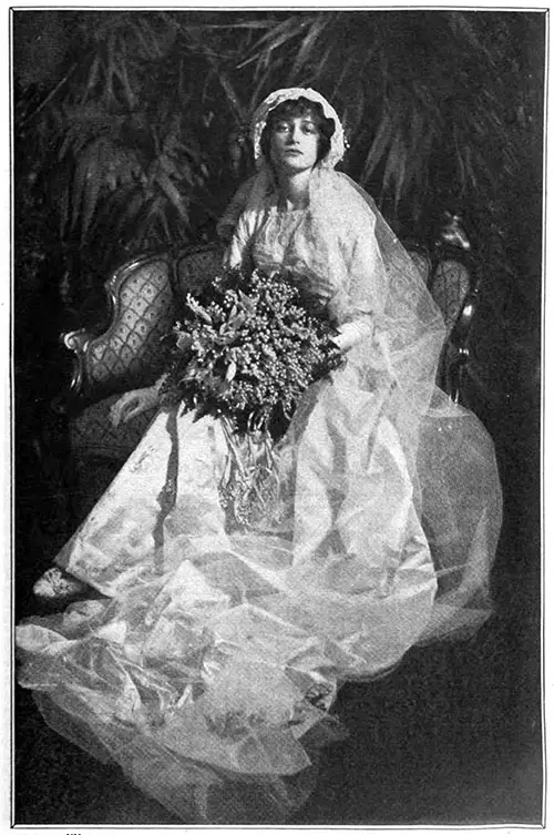 Mrs. Alfred Macy, Jr., formerly Miss Dorothy Hayden