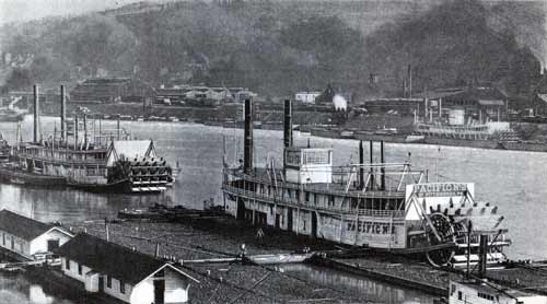 River steamers at Pittsburg