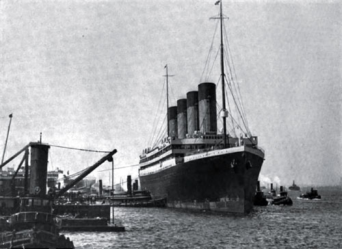 Photo01 - The Olympic Arriving At New York City - 21 June 1911 - Her Maiden Voyage