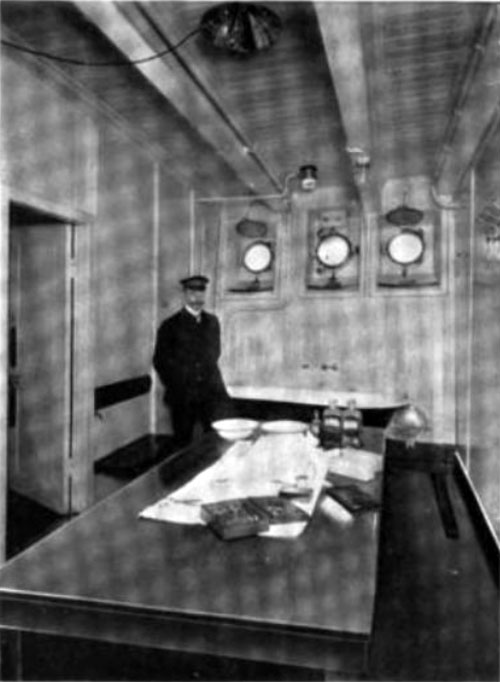 Photo08 - The Surgeons Operating Room On A Modern Steamship