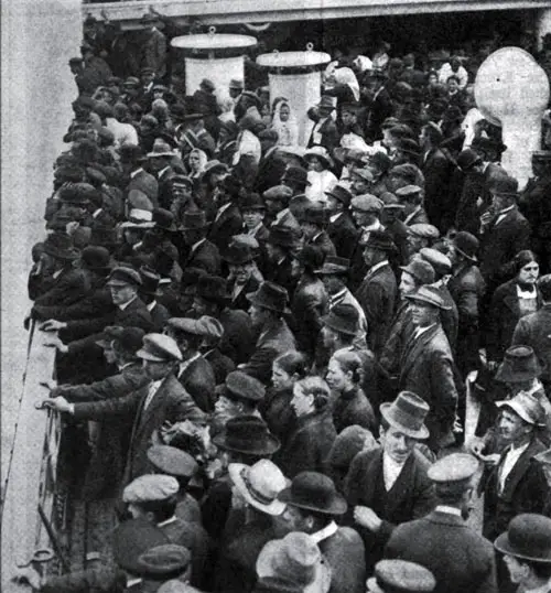 Photo14: Steerage Passengers Get Their First Glimpse Of New York Harbor