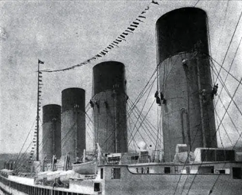 Photo16: Sailors Painting The Great Funnels Of The Olympic