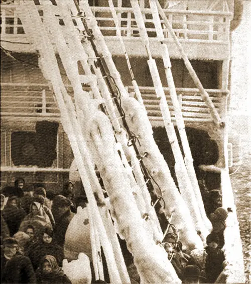 Immigrants on the SS Kronprinzessin Cecilie Experience a Touch of Winter.
