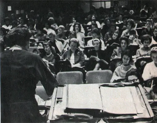 Students Listen To Lecture