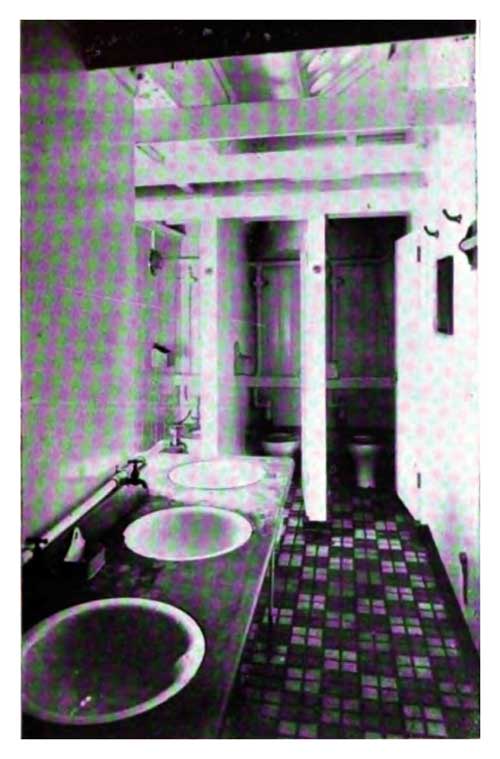 Women's Toilet and Bathroom on the SS Gothland