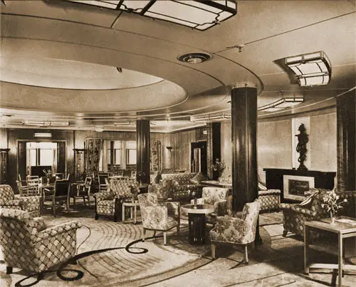 First Class Lounge on the RMS Mauretania.