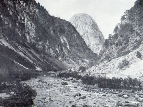 Photo 119: Mineral formations found near Gudvangen 