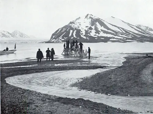 Photo 073: Another view of Passengers boarding tender at Bellsund Fjord, Spitsbergen