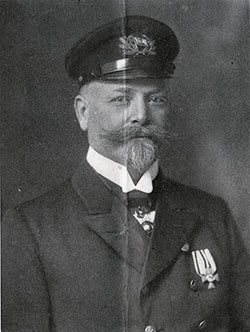 Captain Hans Ruser of the Kaiserin Auguste Victoria (1909)