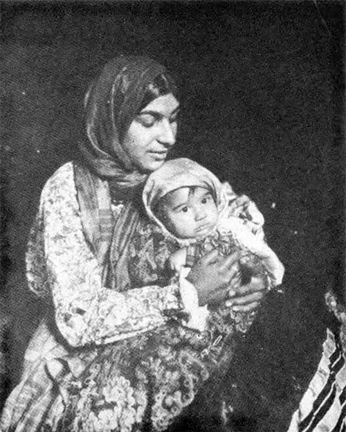Italian Gypsy Mother and Child at Ellis Island.