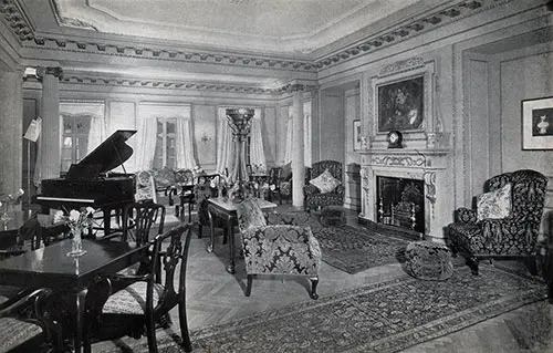 The Transylvania Main Lounge