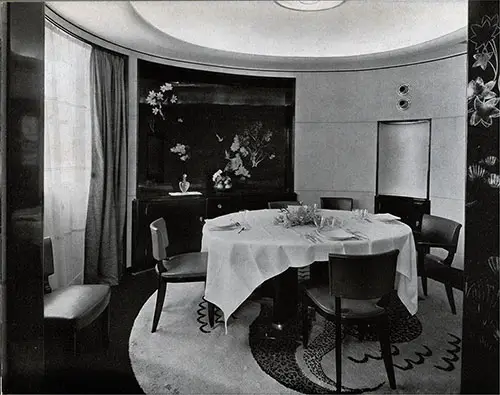 The dining room. A Luxury Apartment with Terrace: "TROU VILLE" (LELEU, decorator).