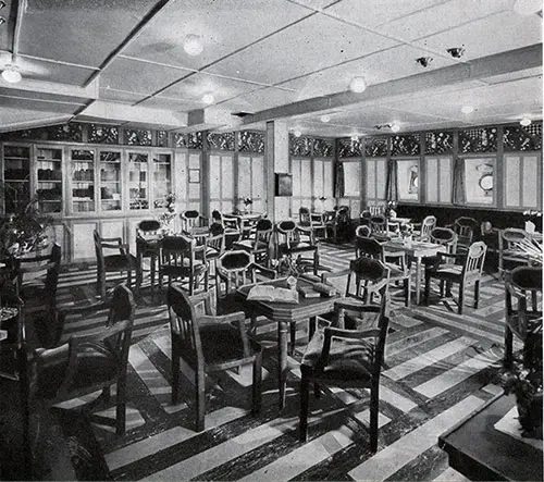 The Cheerful Library and Writing Room. SS Ile de France.