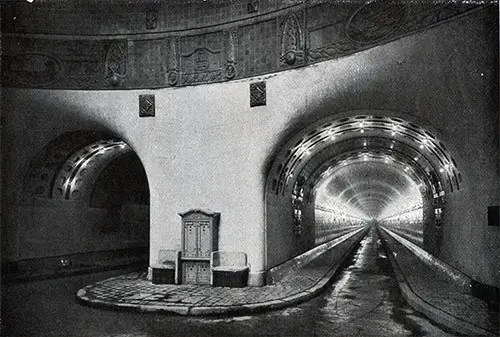 Hamburg, Elbtunnel.