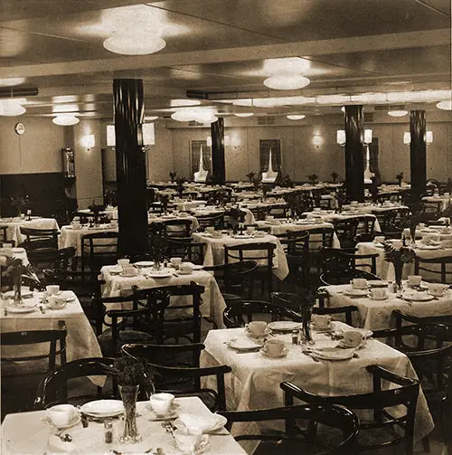 Third Class Dining Room on the SS Bremen.