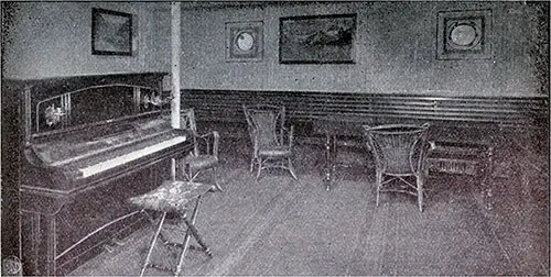 Third class ladies' salon.