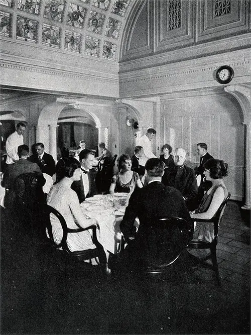 First Class Dining Saloon on the SS President Roosevelt.