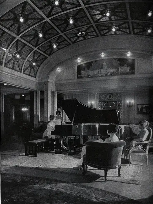 A Spacious Lounge Found on the SS George Washington.