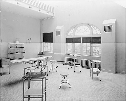 Ellis Island Hospital Operating Room circa 1909.