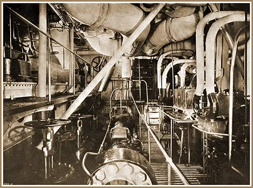 Plate XCVII Fig. 186:- Pumping Engine Room on the RMS Mauretania.