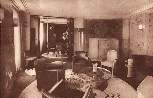 Deluxe Sitting Room in the First Class Trouville Suite on the SS Normandie.