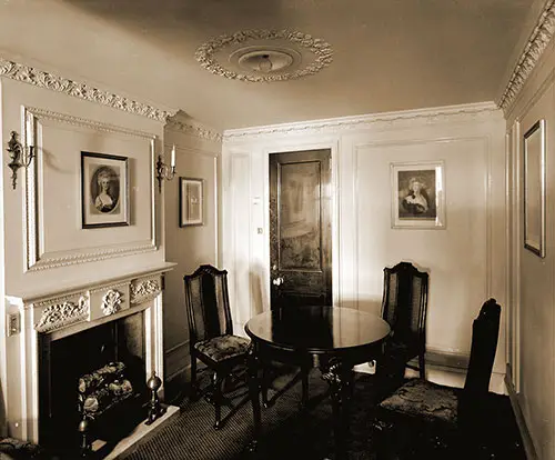 First Class Gainsborough Suite Dining Room on the RMS Aquitania, 1914.