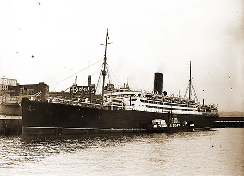 Cunard Line's RMS Franconia During Its First Visit to Sydney Berthed at West Circular Quay on 5 March 1927.