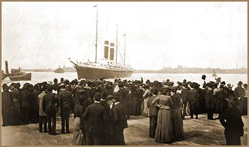 The American Line SS Philadelphia Leaving Her Pier at New York. The Four-Track News, October 1904.