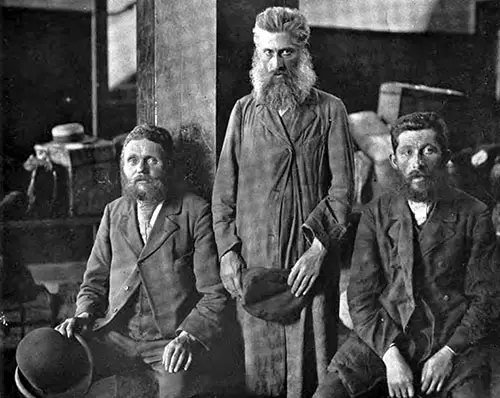 Russian Jewish Immigrants at Ellis Island.