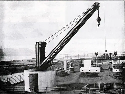 Fig. 129: 2 1/2 Ton Electric Crane